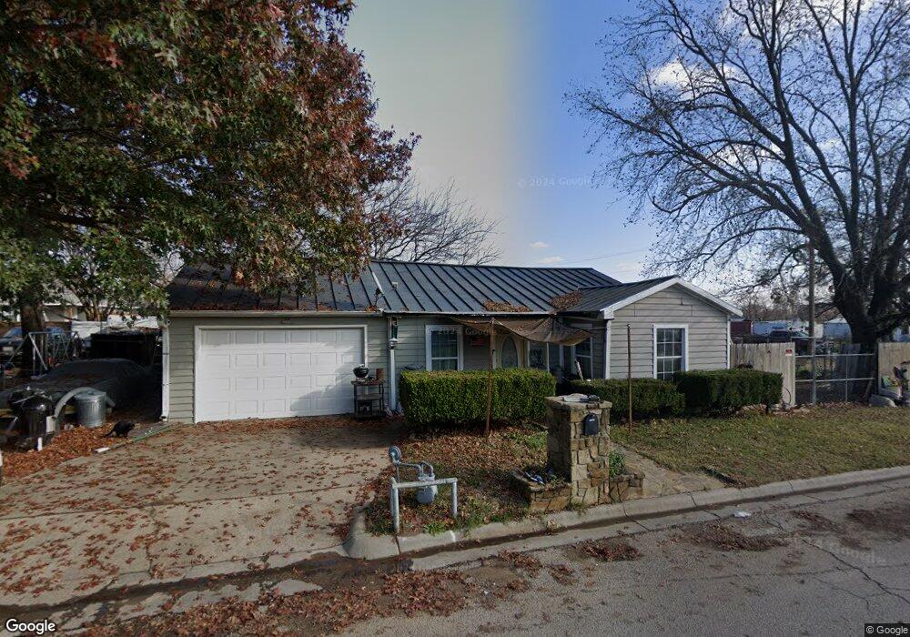 223 S Tower St, Weatherford, TX 76086 - photo 1