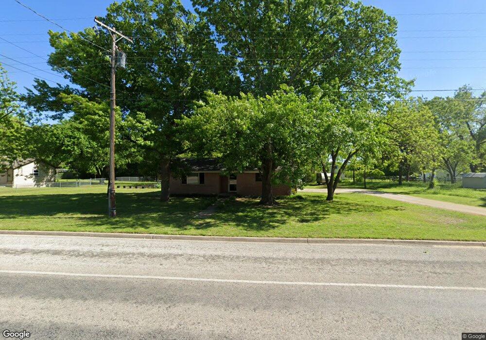 1500 Anthony St, Gainesville, TX 76240 - photo 1