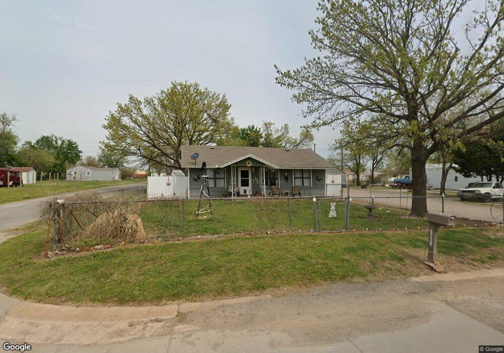2802 E Walnut Ave, Enid, OK 73701 - photo 1