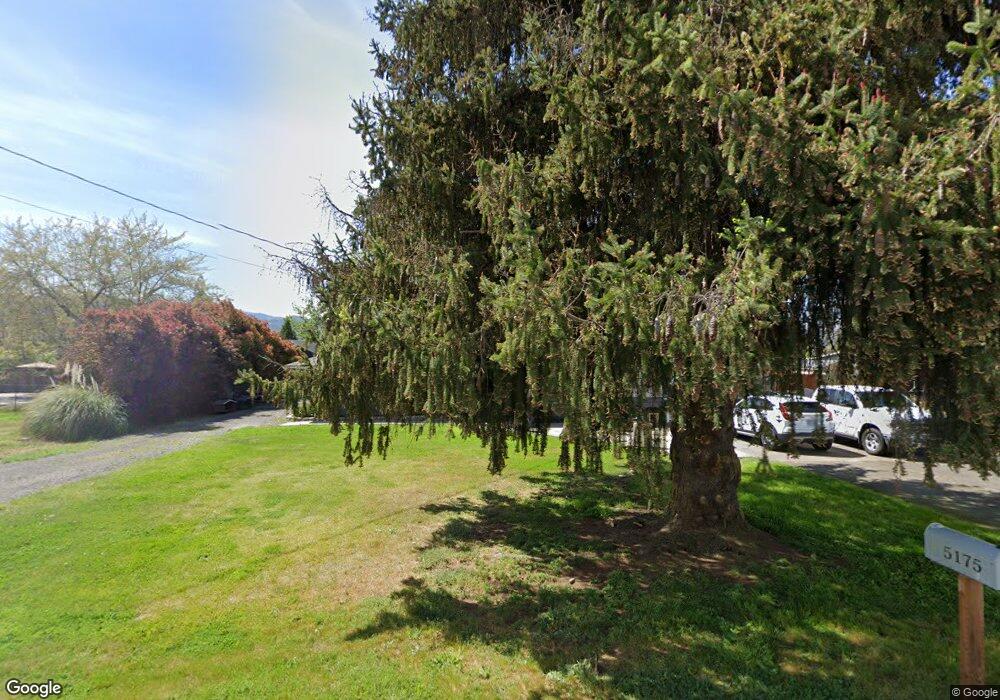 5175 Dobrot Way, Central Point, OR 97502 - photo 1