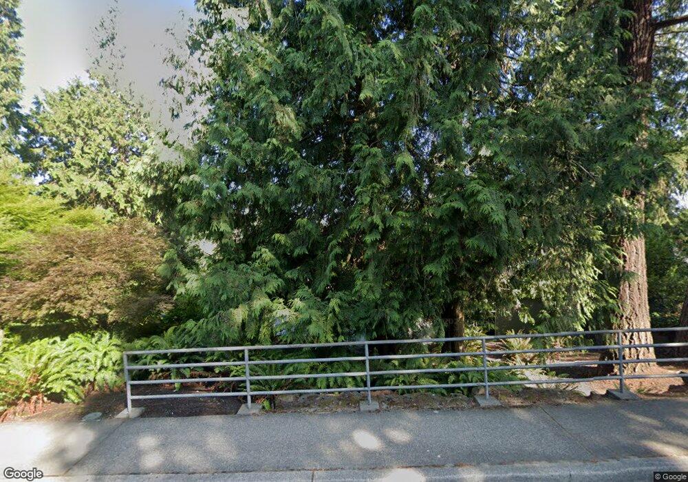 8890 Points Dr NE, Yarrow Point, WA 98004 - photo 1