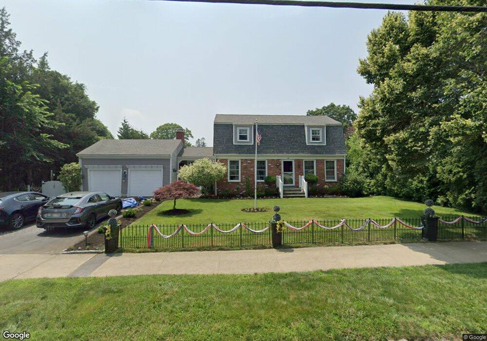105 Wood St, Bristol, RI 02809 - photo 1
