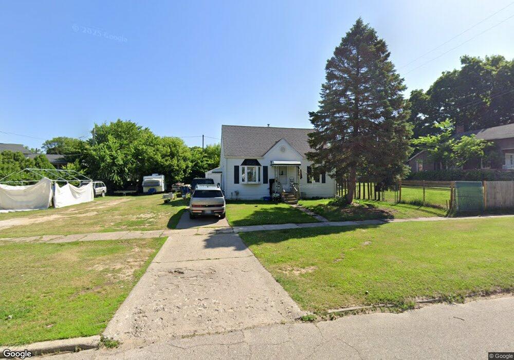 4135 Red Arrow Rd, Flint, MI 48507 - photo 1