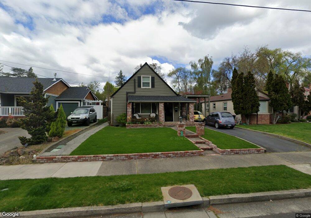 1226 NW Washington Blvd, Grants Pass, OR 97526 - photo 1