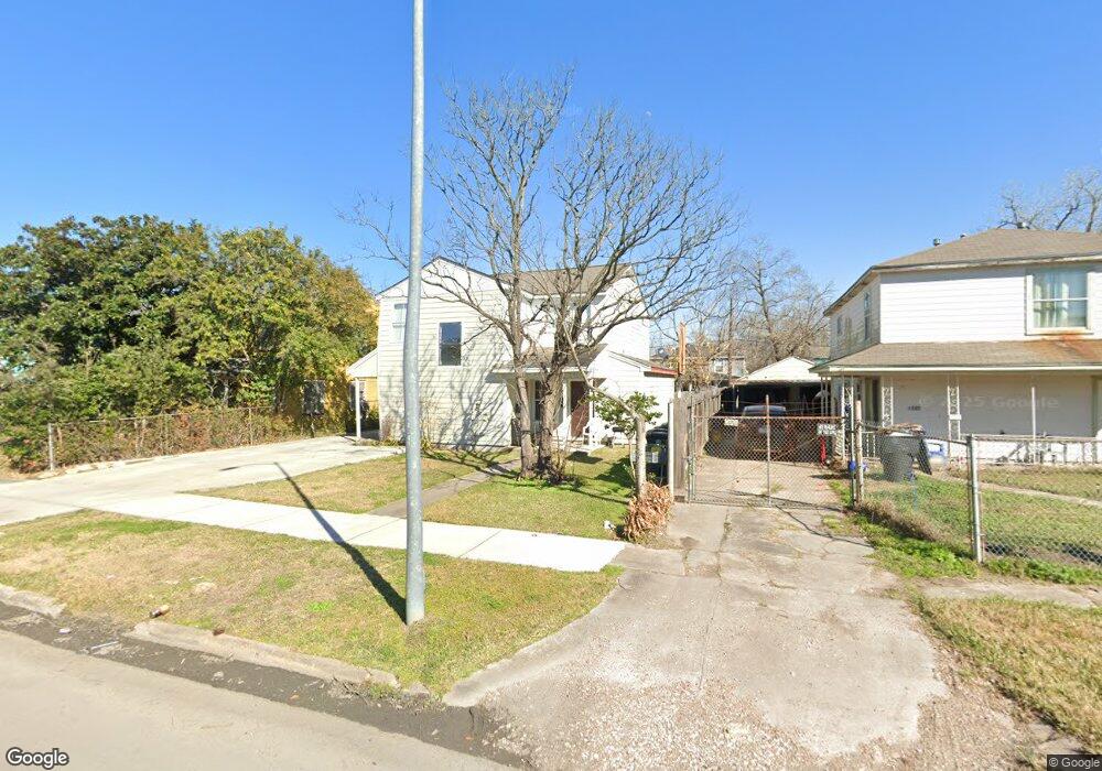 5017 Plum Dr, Houston, TX 77087 - photo 1