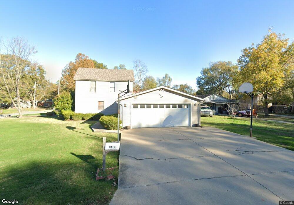 312 W 16th St, Stuttgart, AR 72160 - photo 1