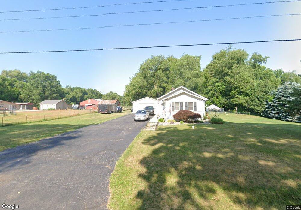 54585 Pear Rd, South Bend, IN 46628 - photo 1