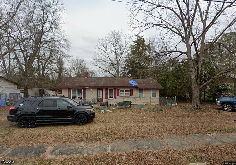 224 E Folsum St, Mount Vernon, GA 30445 - photo 1