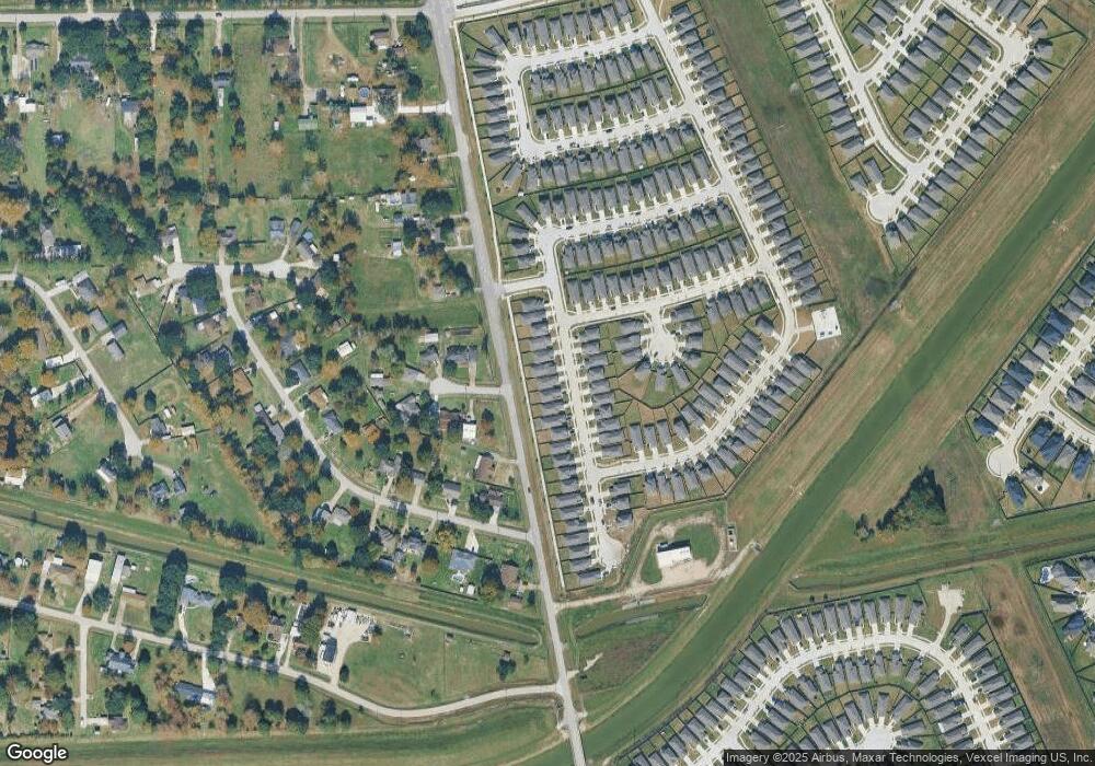 9031 Estes Lakes Dr, Highlands, TX 77562 - photo 1