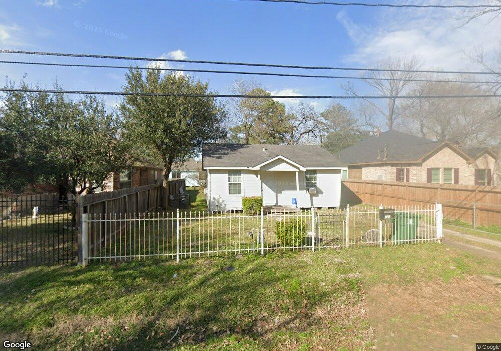 527 Westford St, Houston, TX 77022 - photo 1