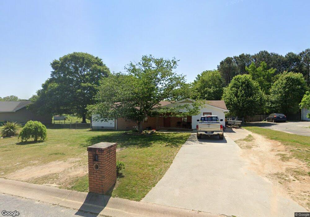 112 Ashwood Dr, Winder, GA 30680 - photo 1