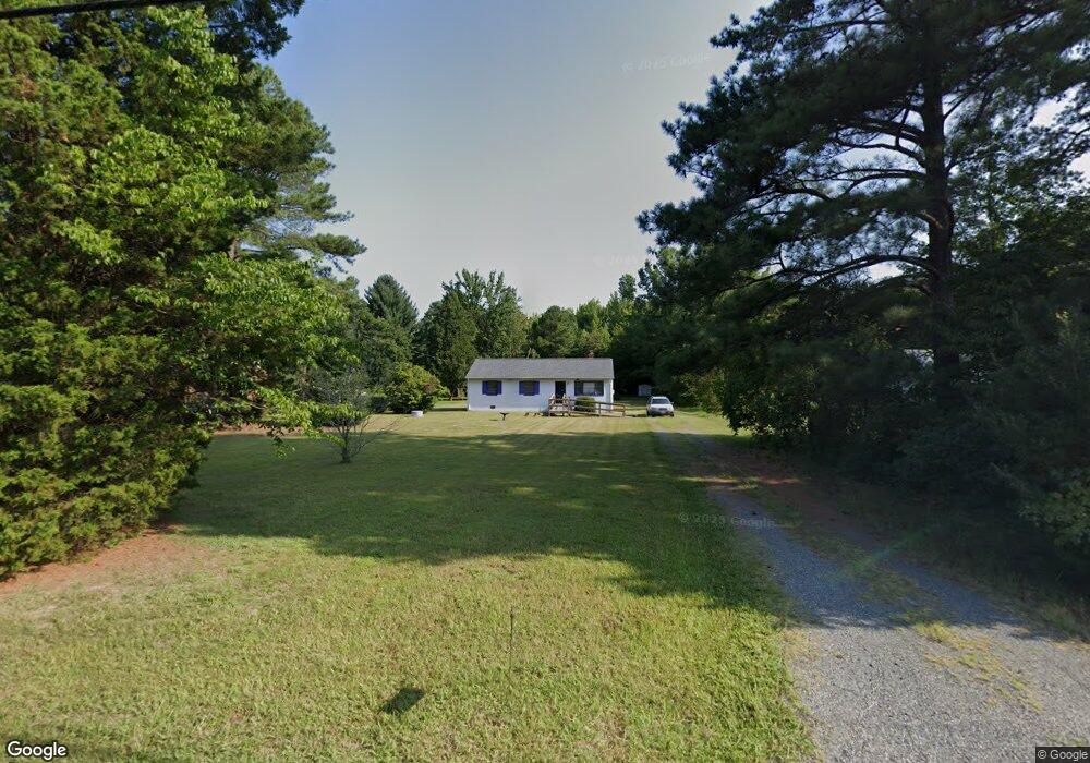 10234 Jamestown Rd, Ashland, VA 23005 - photo 1