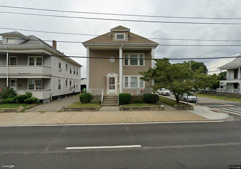 1308 Newport Ave, Pawtucket, RI 02861 - photo 1