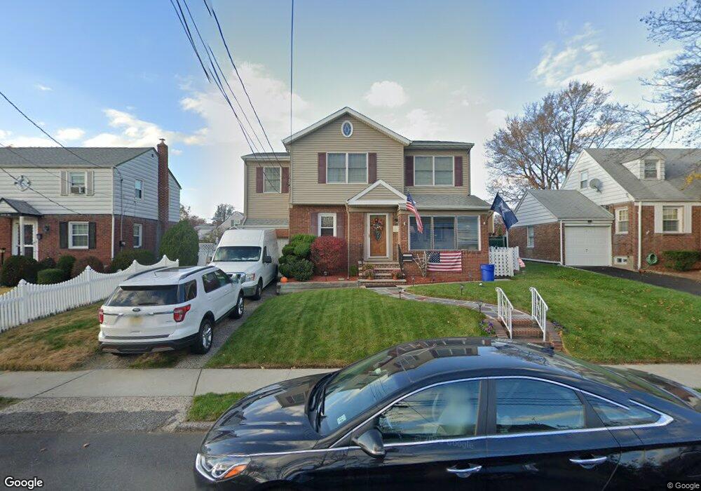 129 Birchwood Dr, Elmwood Park, NJ 07407 - photo 1