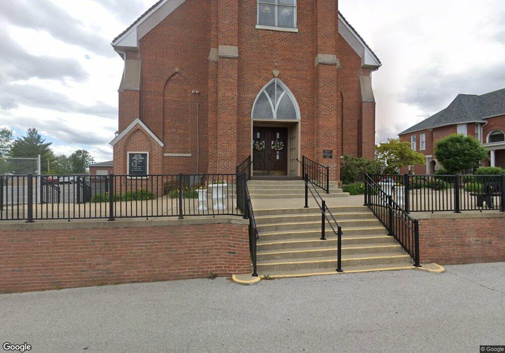 305 N 2nd St, Montgomery, IN 47558 - photo 1