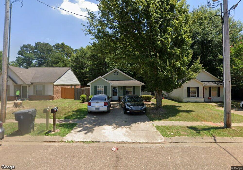 2076 E Parkway St, Hernando, MS 38632 - photo 1