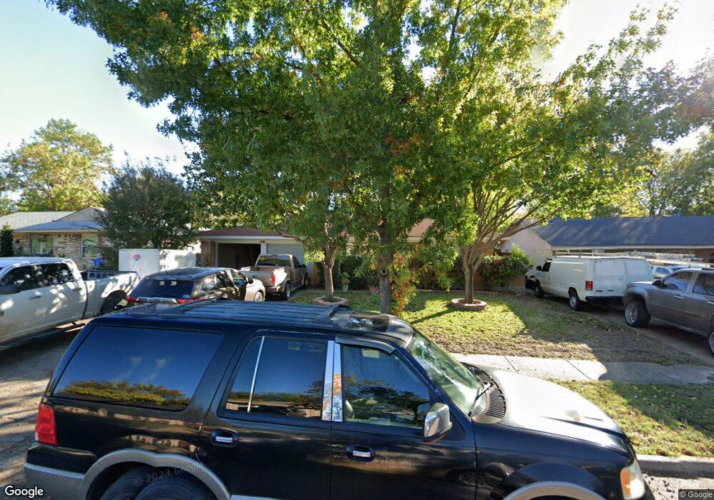 1217 SW 5th St, Grand Prairie, TX 75051 - photo 1