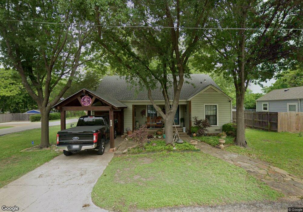 506 W Lake St, Ennis, TX 75119 - photo 1