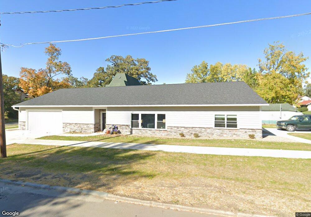 404 N 7th Ave E, Newton, IA 50208 - photo 1