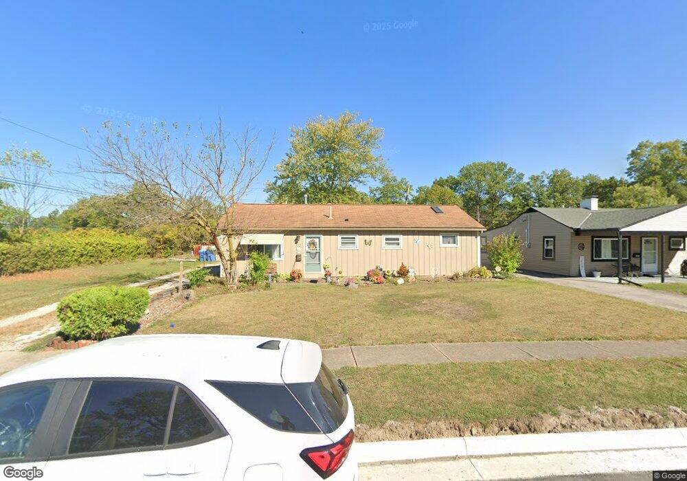 2807 Riverside Dr, Lorain, OH 44055 - photo 1