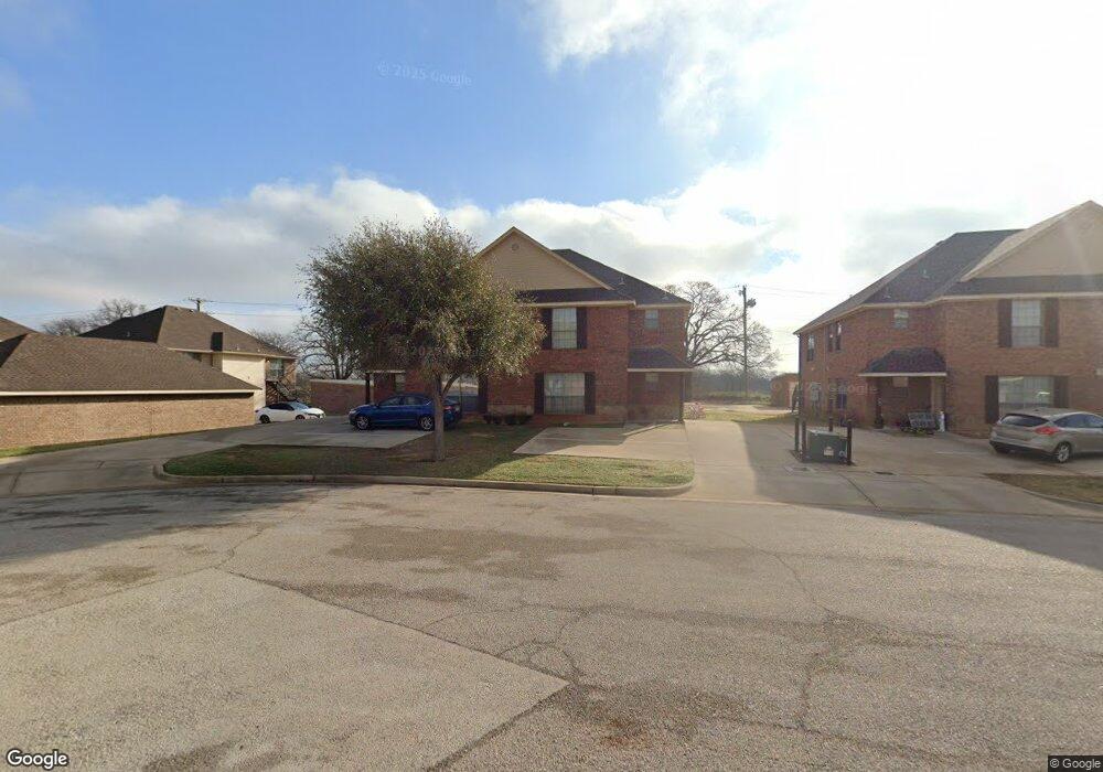 316 Kourtney Ct, Weatherford, TX 76086 - photo 1