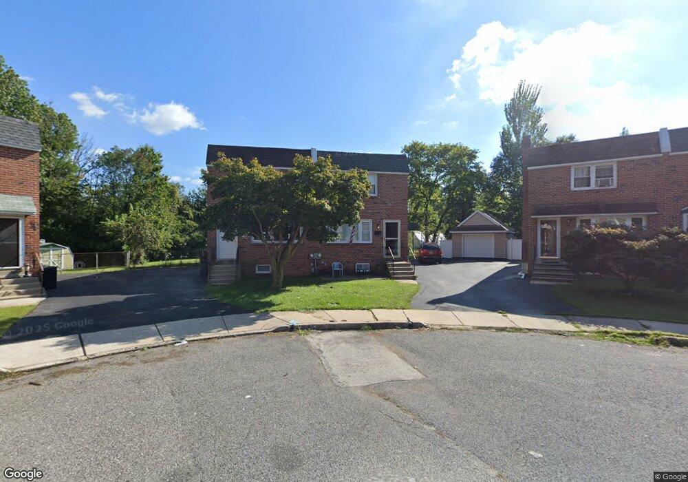 304 Glenwood Cir, Darby, PA 19023 - photo 1