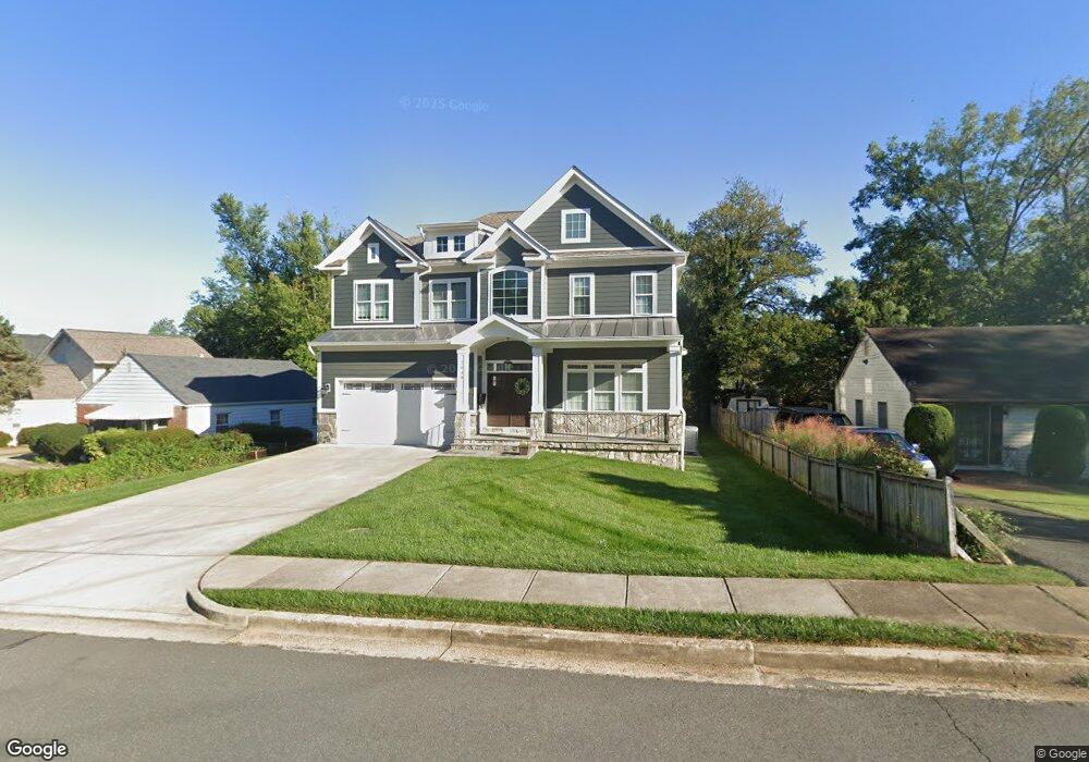 2039 Arch Dr, Falls Church, VA 22043 - photo 1