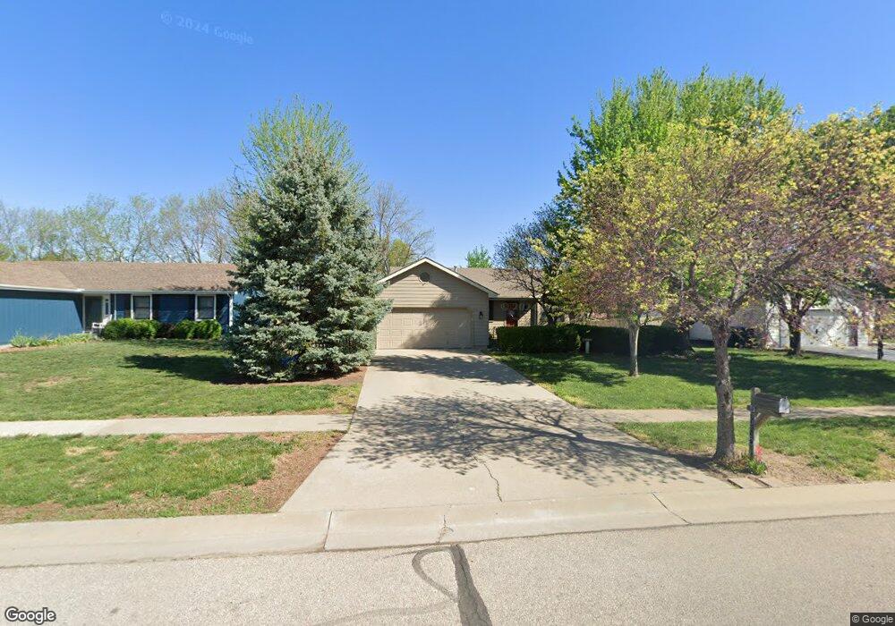7312 SW Cannock Chase Rd, Topeka, KS 66614 - photo 1
