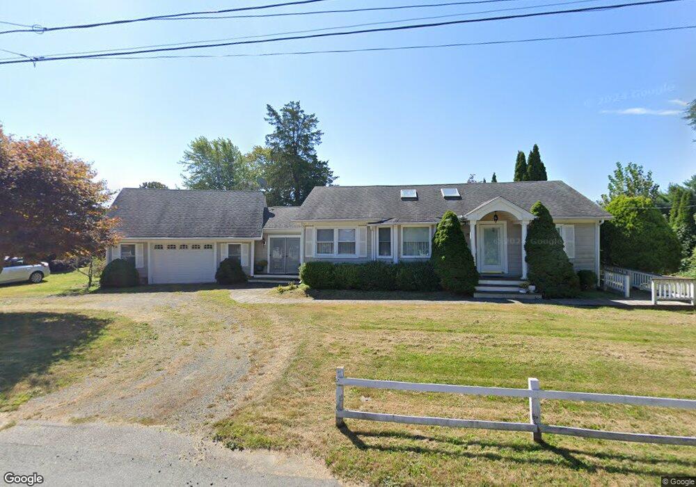 25 Edmund St, Old Saybrook, CT 06475 - photo 1