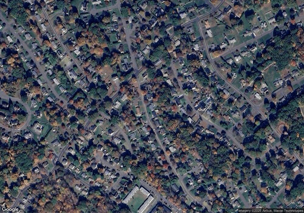 161 Lorann Dr, Naugatuck, CT 06770 - photo 1