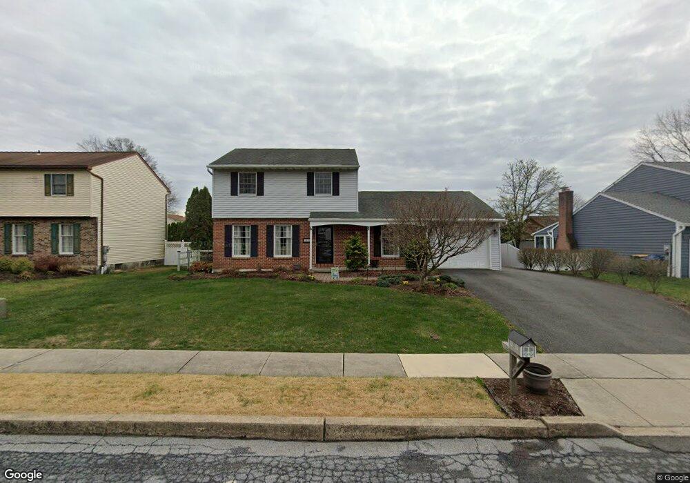 1810 Persimmon Dr, Reading, PA 19608 - photo 1