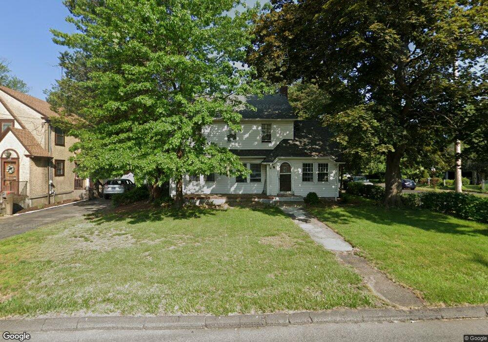 799 Huntington Turnpike, Bridgeport, CT 06610 - photo 1