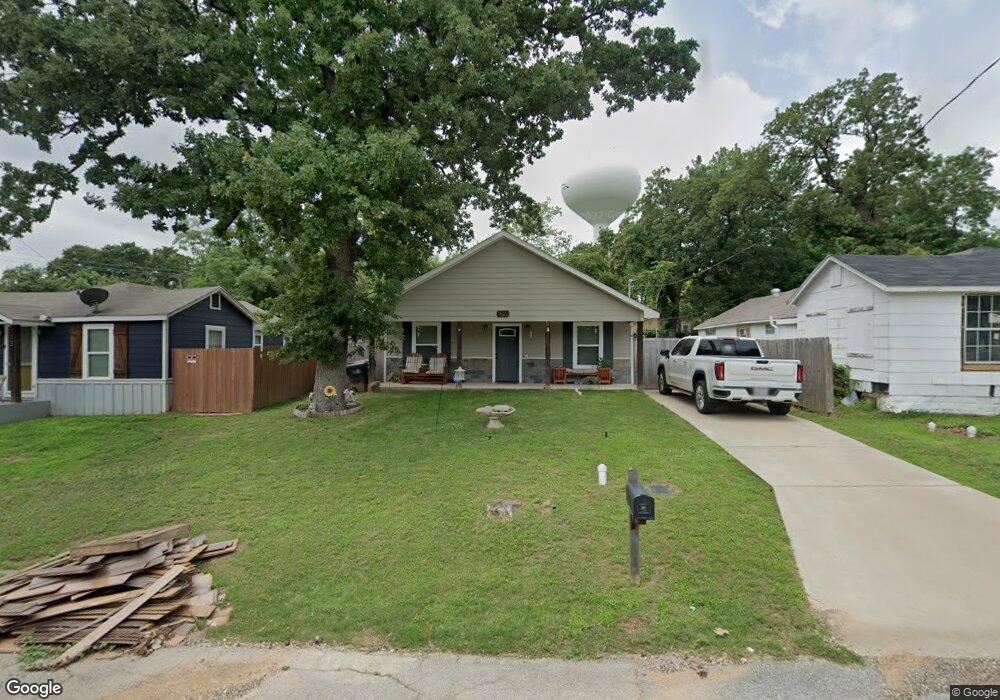 1527 S Chandler Ave, Denison, TX 75020 - photo 1