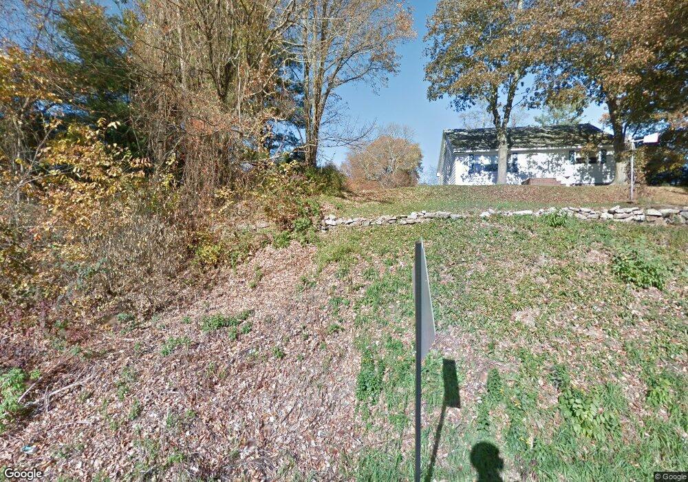 2 Mendon Rd, Northbridge, MA 01534 - photo 1