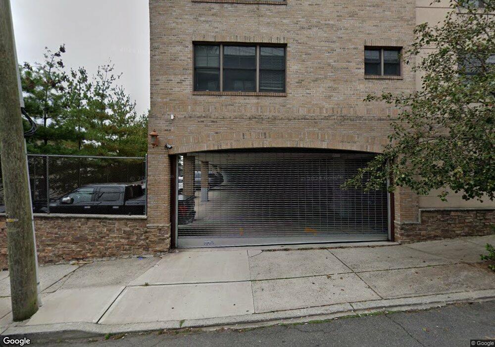 380-382 Anderson Ave unit 2D, Cliffside Park, NJ 07010 - photo 1