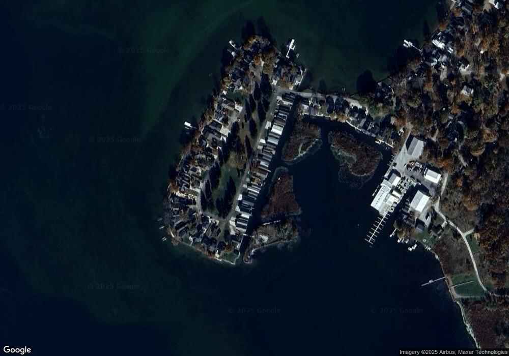 10394 N Grand Blvd, Syracuse, IN 46567 - photo 1