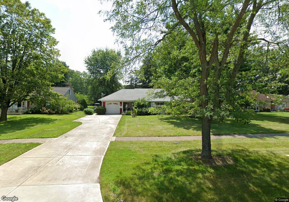 8641 Lindbergh Blvd, Olmsted Falls, OH 44138 - photo 1