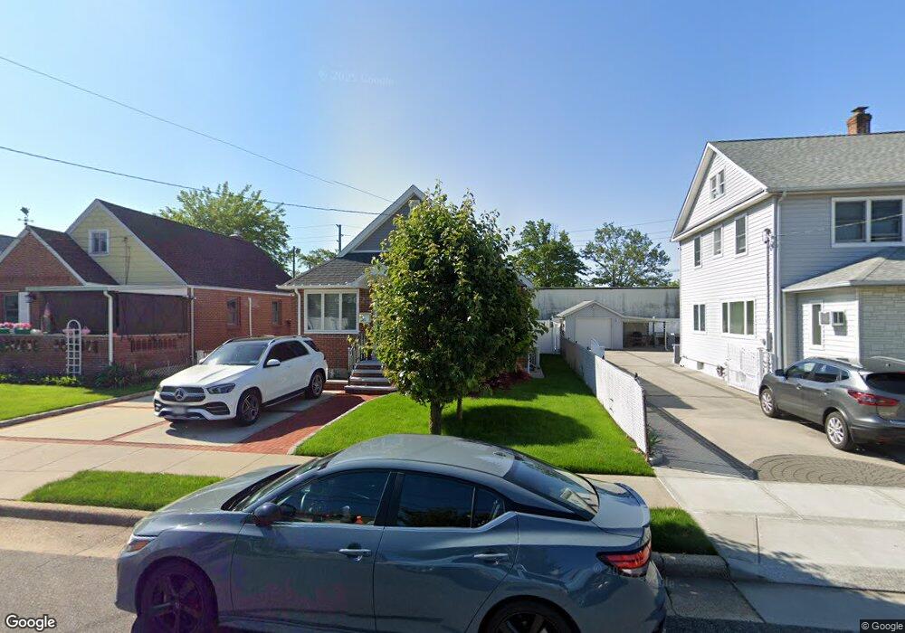 21 Liberty Ave, Mineola, NY 11501 - photo 1