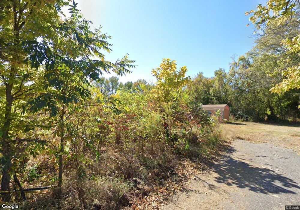 923 S Southview St, Dyer, AR 72935 - photo 1