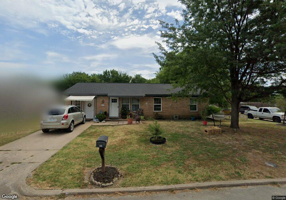 1109 S Broadway St, Skiatook, OK 74070 - photo 1