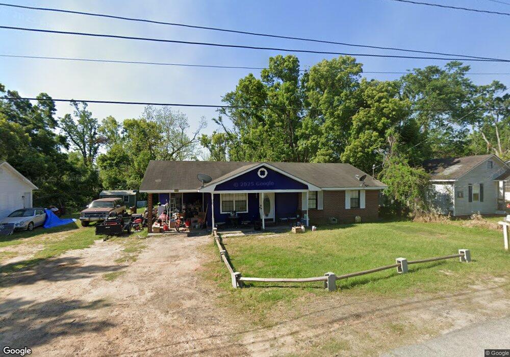 922 Ethel St, Douglas, GA 31533 - photo 1