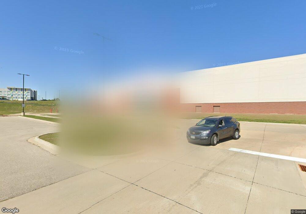 2600 Edgewood Rd SW unit 300, Cedar Rapids, IA 52404 - photo 1