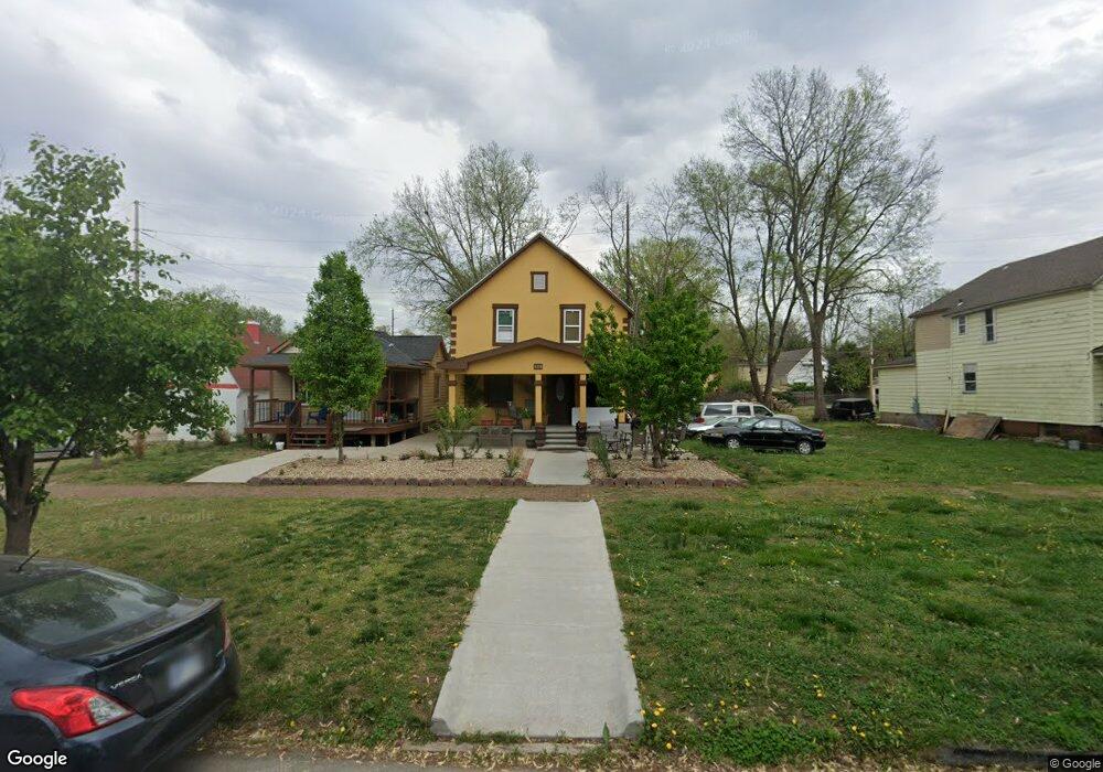 406 SW Taylor St, Topeka, KS 66603 - photo 1
