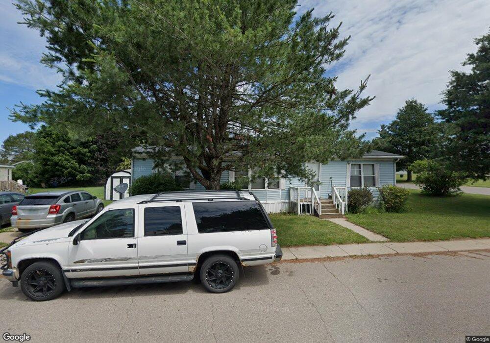 579 Sycamore Ct, Flint, MI 48506 - photo 1