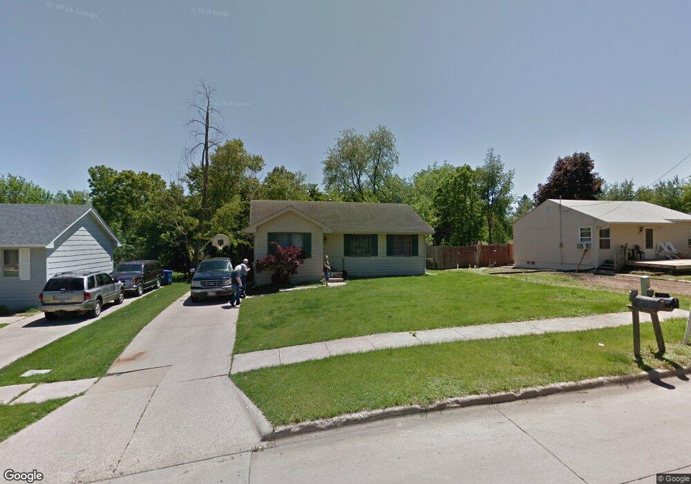 1601 E Creston Ave, Des Moines, IA 50320 - photo 1