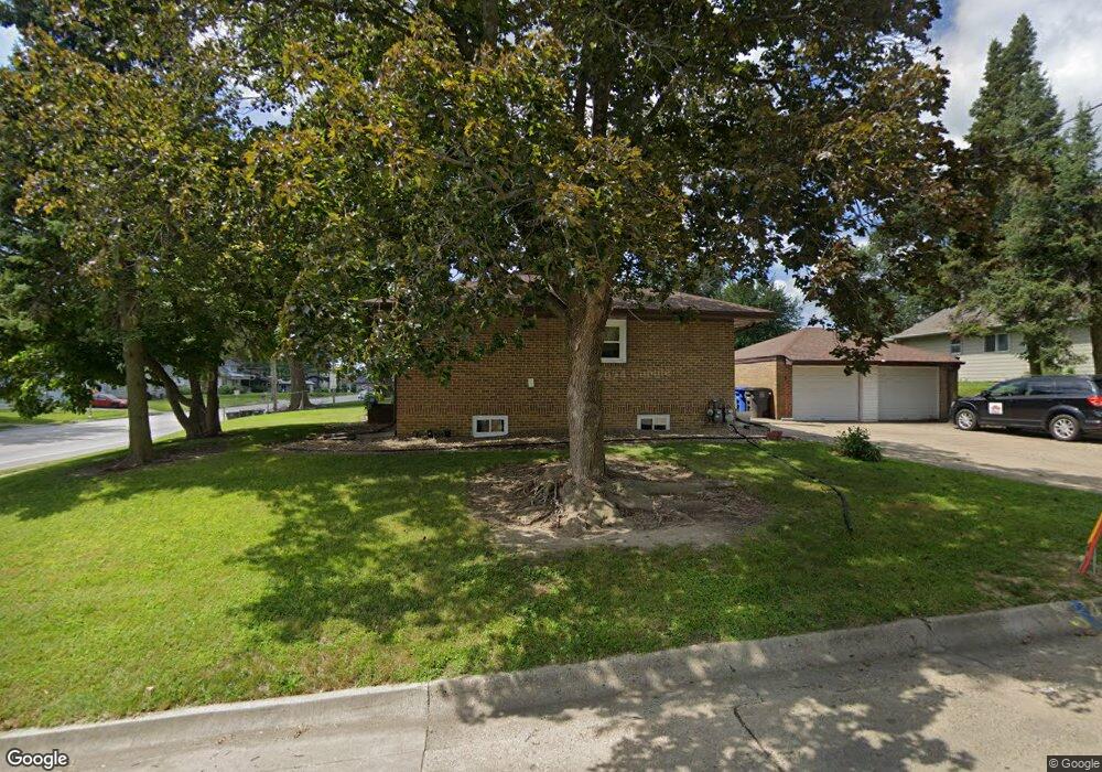 5201 Douglas Ave, Des Moines, IA 50310 - photo 1
