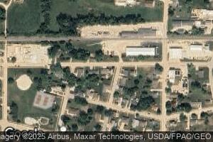 201 2nd St NW, Epworth, IA 52045