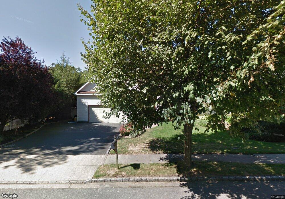 22 Wendy Rd, Syosset, NY 11791 - photo 1