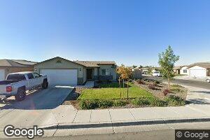 562 Mcclain St, Firebaugh, CA 93622