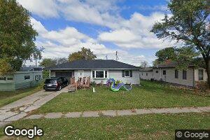 904 3rd St, Victor, IA 52347